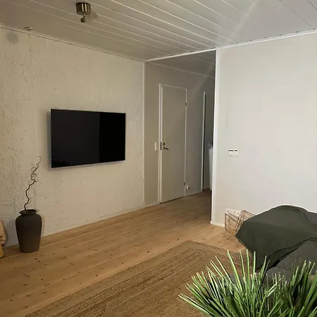 The Luna Lounge, With Sauna