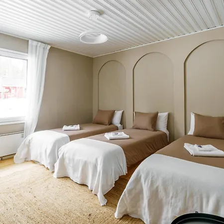 The Luna Lounge, With Sauna *