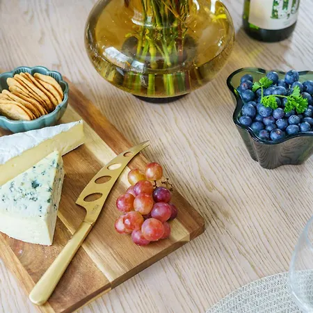 The Luna Lounge, With Sauna Apartamento