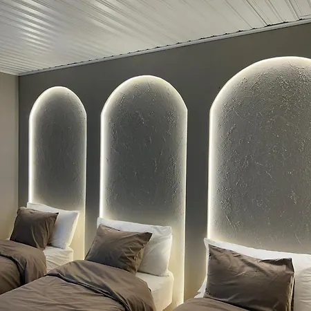 The Luna Lounge, With Sauna *