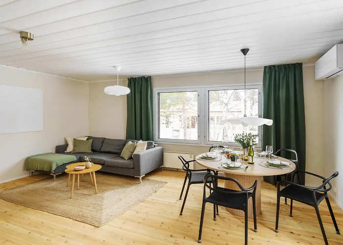 The Luna Lounge, With Sauna 公寓