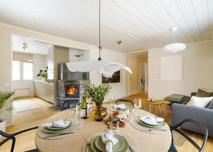 The Luna Lounge, With Sauna * 罗瓦涅米