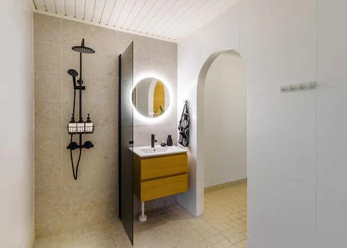 公寓 The Luna Lounge, With Sauna *