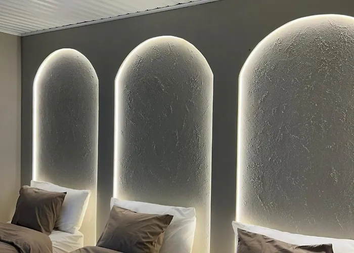 The Luna Lounge, With Sauna *